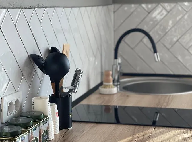 Square Modern Center * Tirana