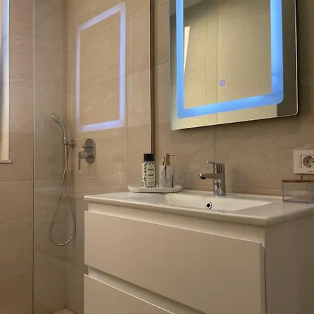 Square Modern Center Apartamento *