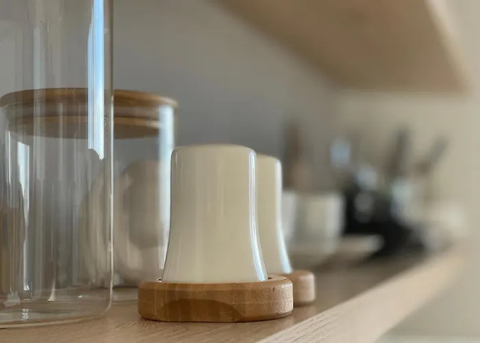 Square Modern Center *